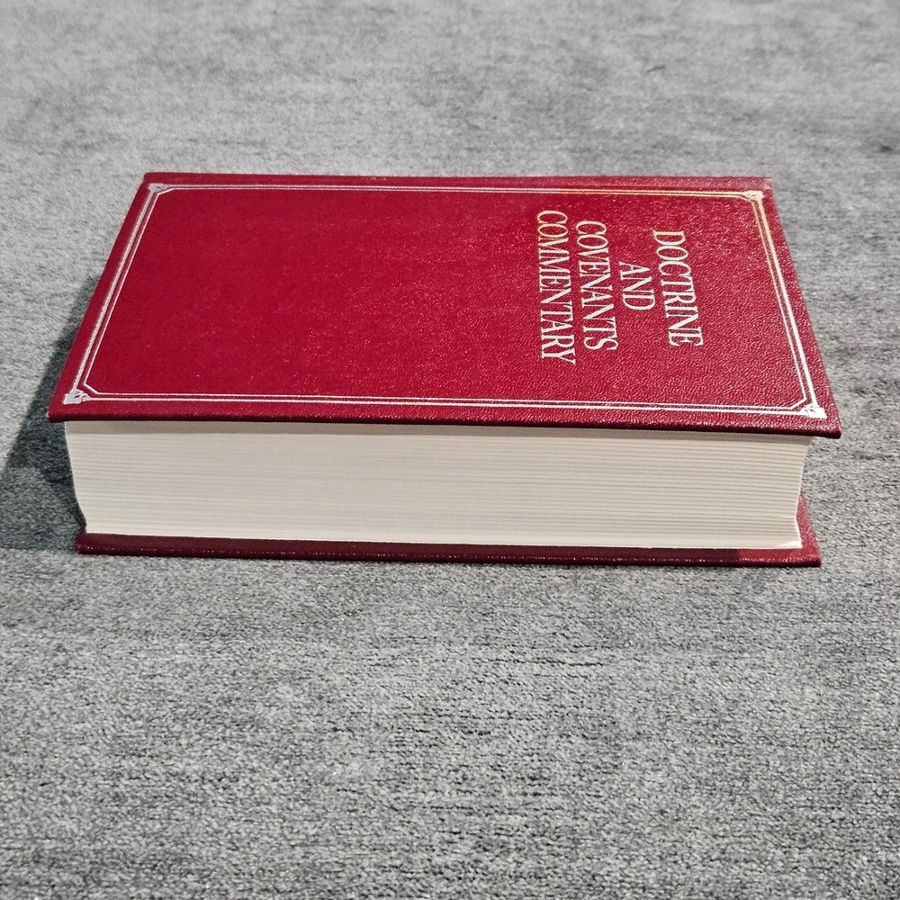 Doctrine and Covenants Commentary 1978‎ Deseret Book Hyrum M Smith Hardcover
